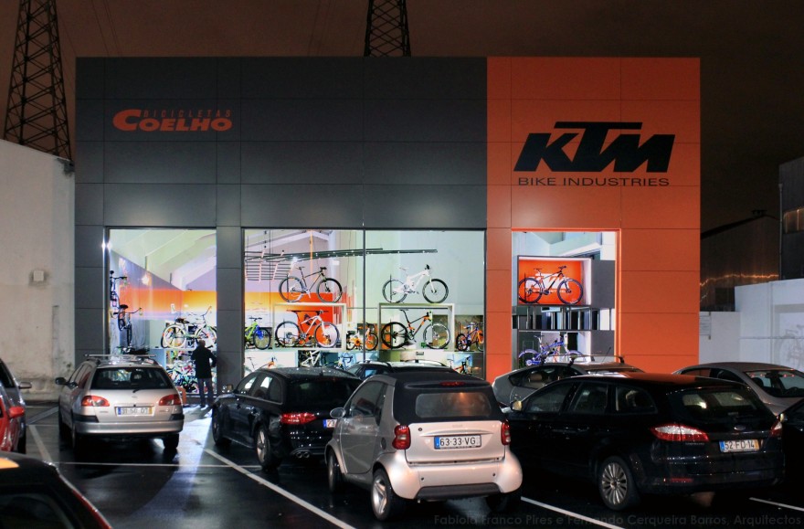 KTM Megastore 室内设计案例-11