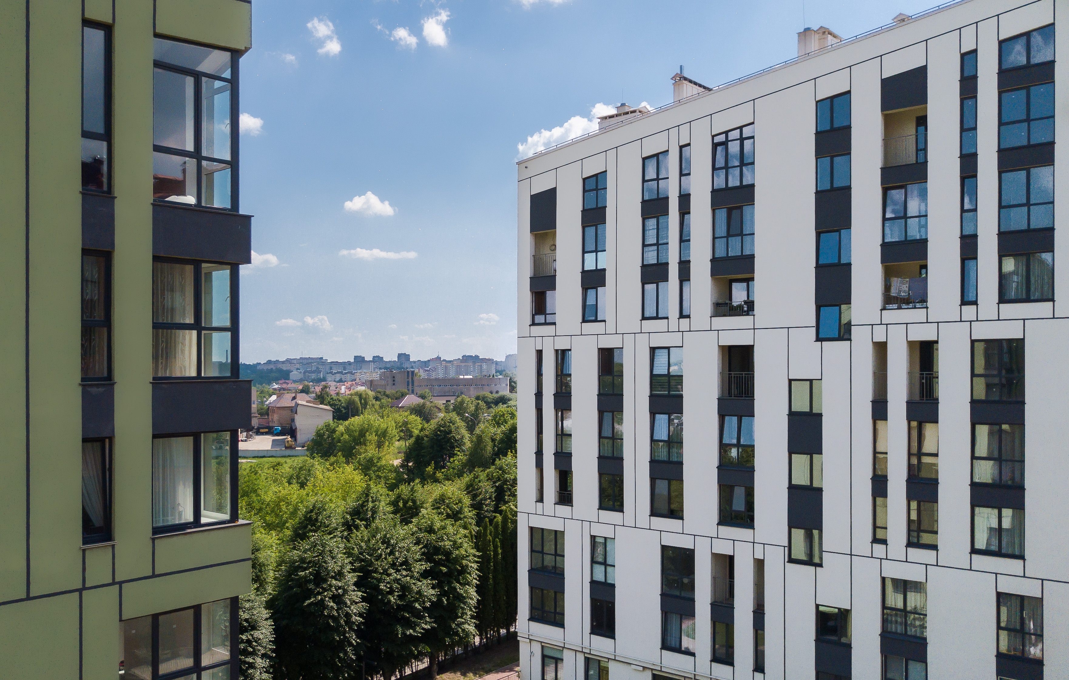 动态光谱住宅 | 斜屋顶的创意表达-3