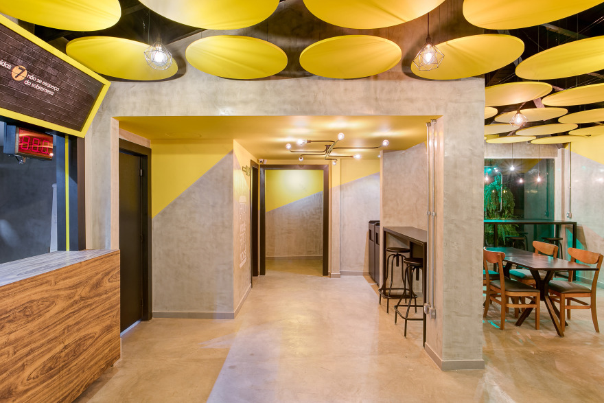 2017 年完成的汉堡店室内设计案例-17