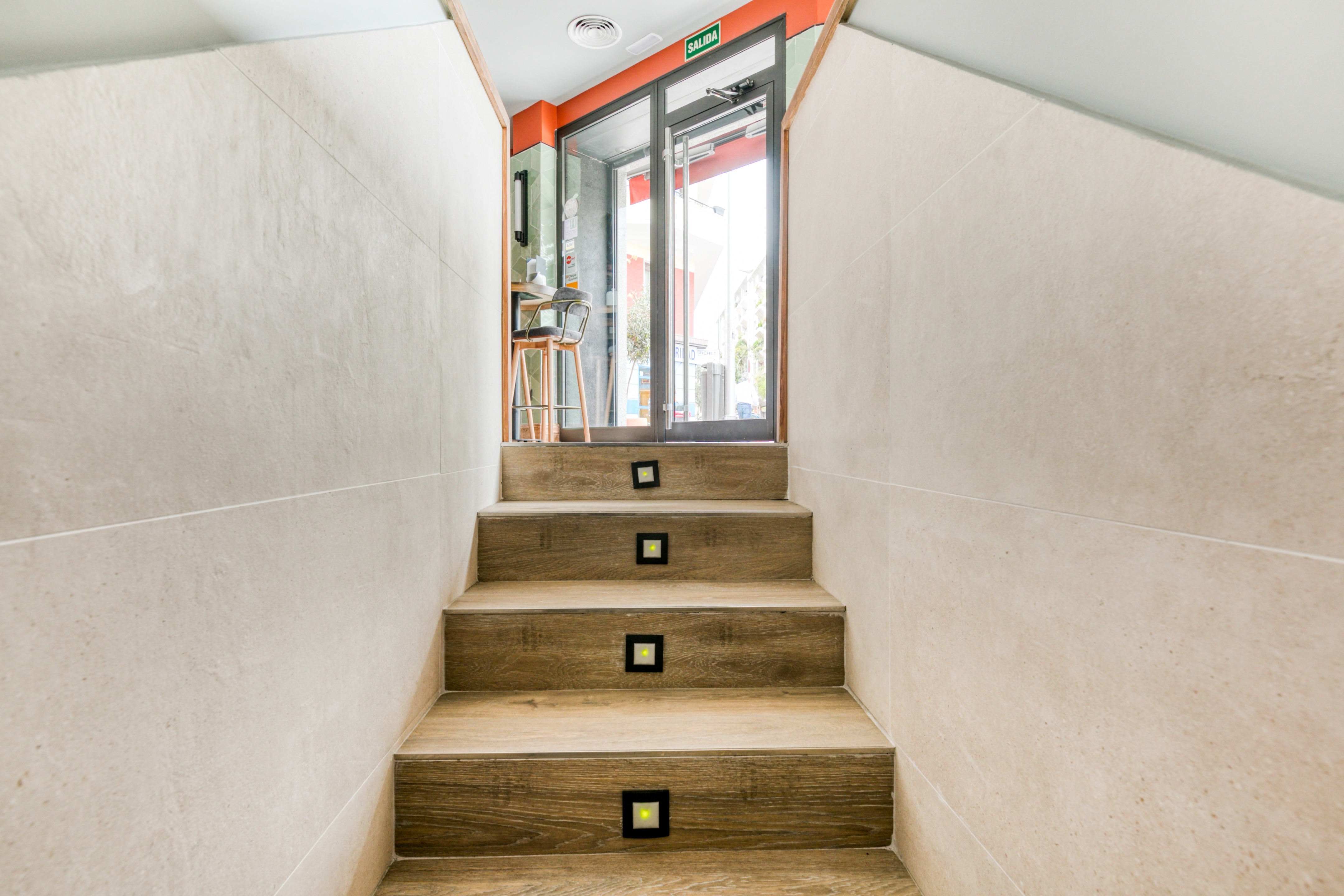 融合风格的“Lacabia 餐厅”设计-12