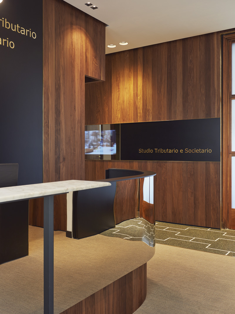 2017 年完成的办公室建筑杰作——UFFICI GALLERY-6