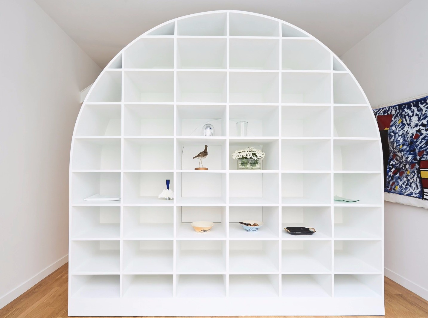 巴黎 30㎡小宅,拱形储物柜打造宽敞空间-30