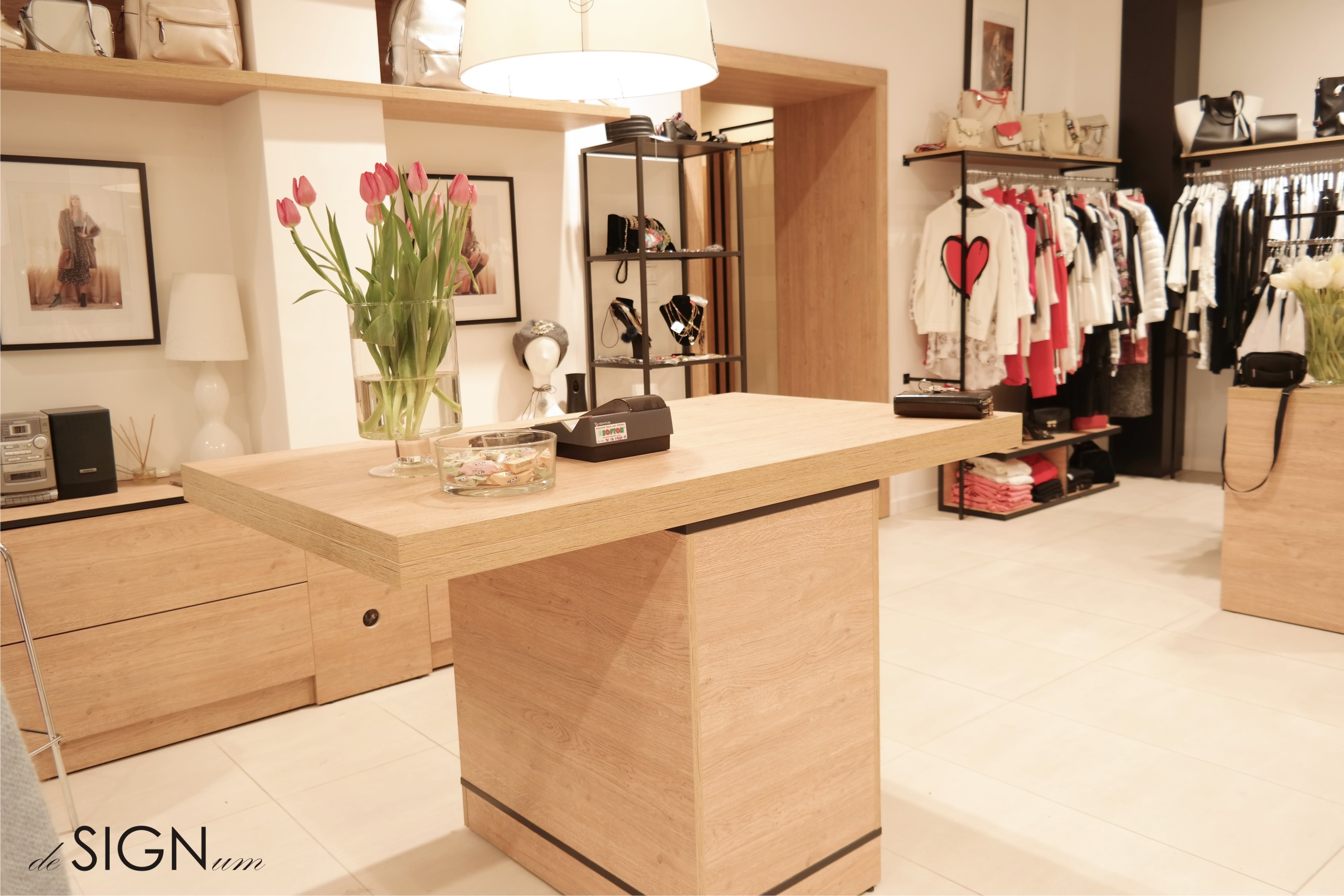 2017 年完成的 Blu.Blu 精品店设计-3