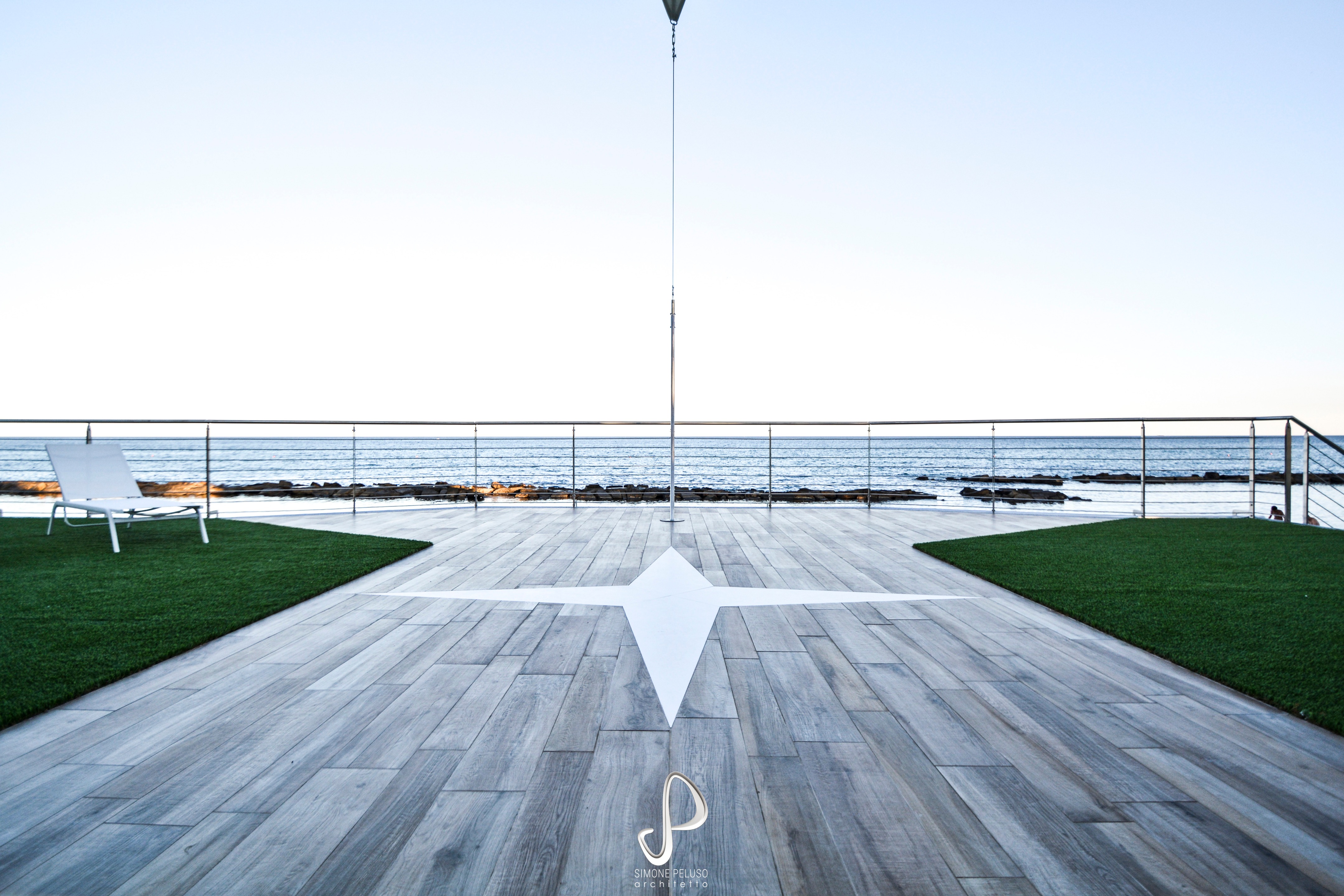 海滨 pagode 别墅 | 废墟中的新生-1