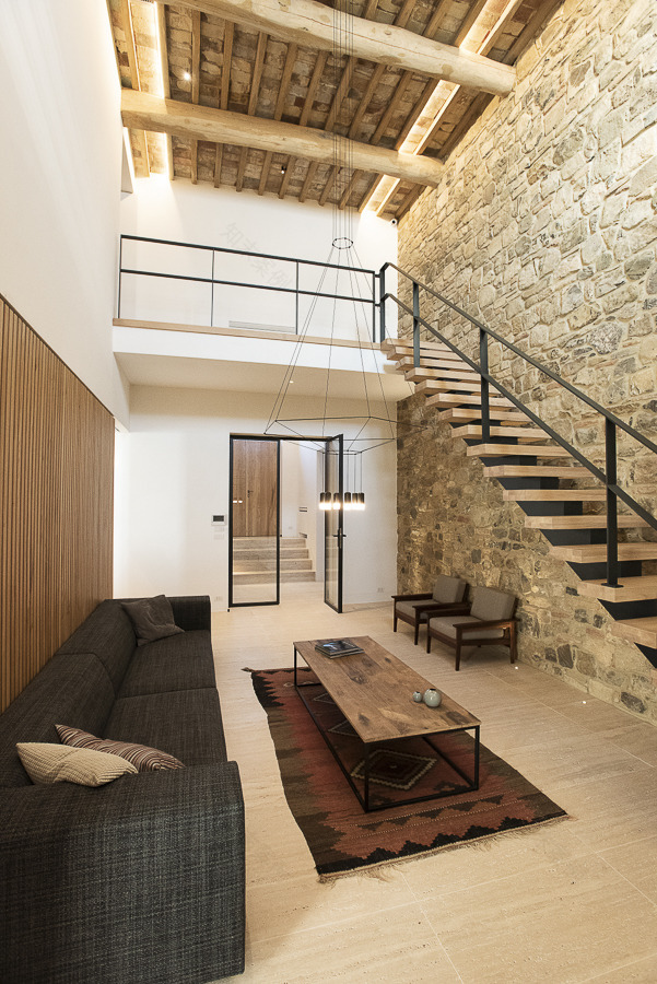 意大利托斯卡纳乡村别墅的现代复兴-0