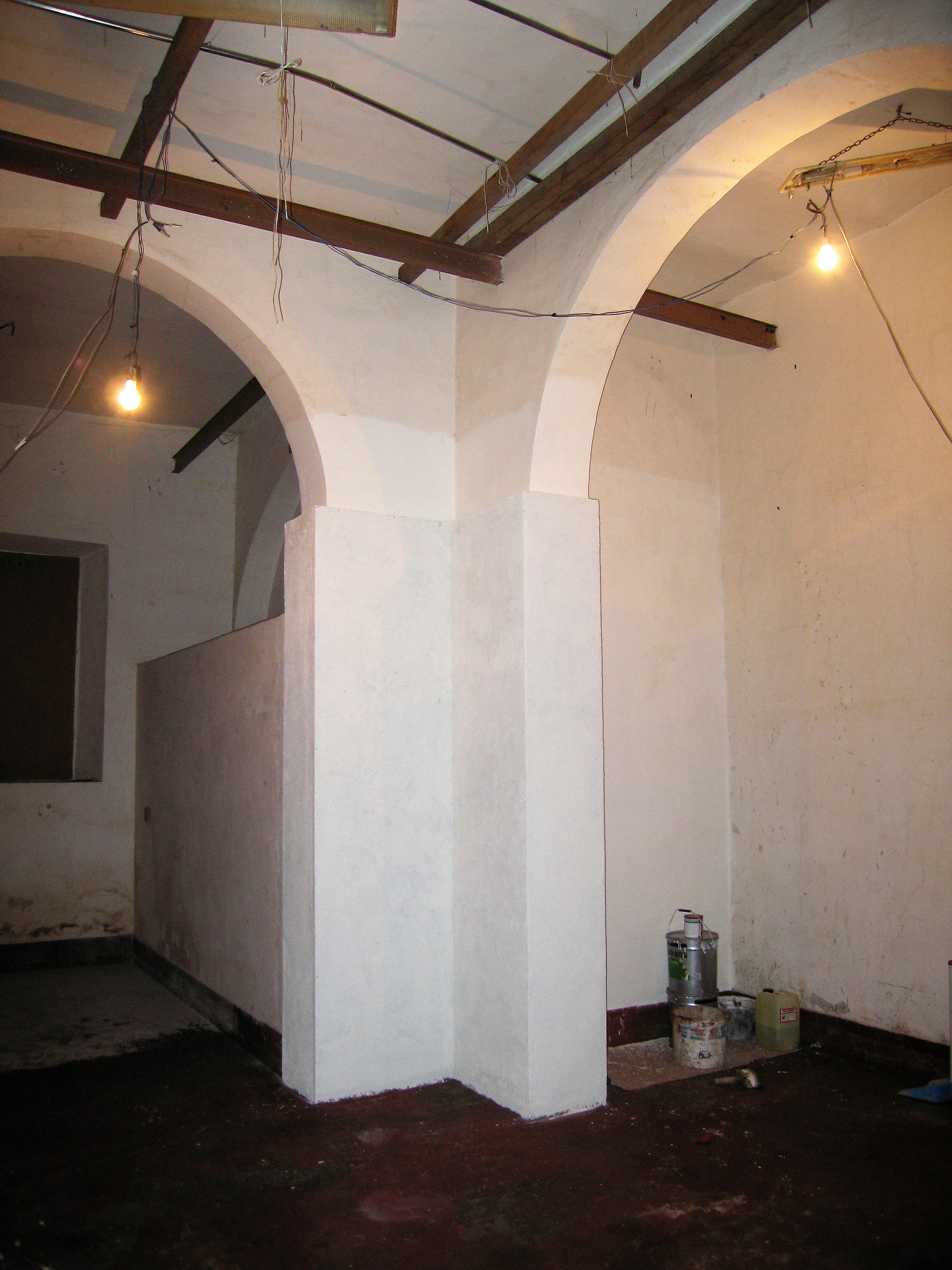 2007 年罗马历史建筑结构加固修复案例-171