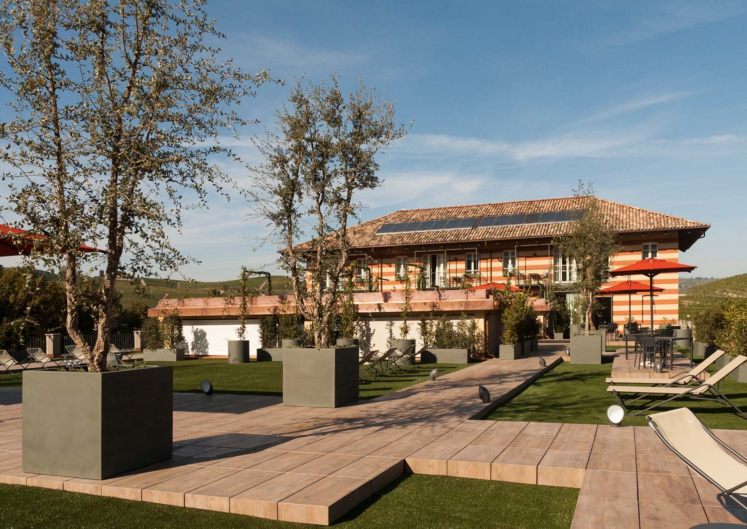 意大利酒庄改造的四星级酒店——历史与现代的完美融合-1