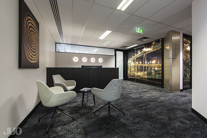 新 mont 矿业公司现代办公室设计,展现历史与发展的故事-3