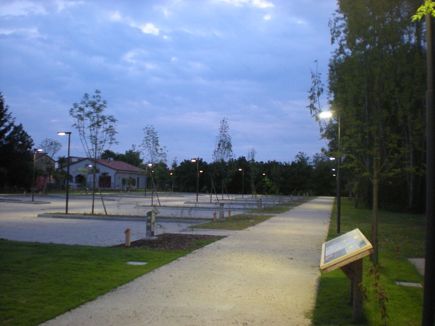 智慧照明与温控系统打造绿色公共空间-3