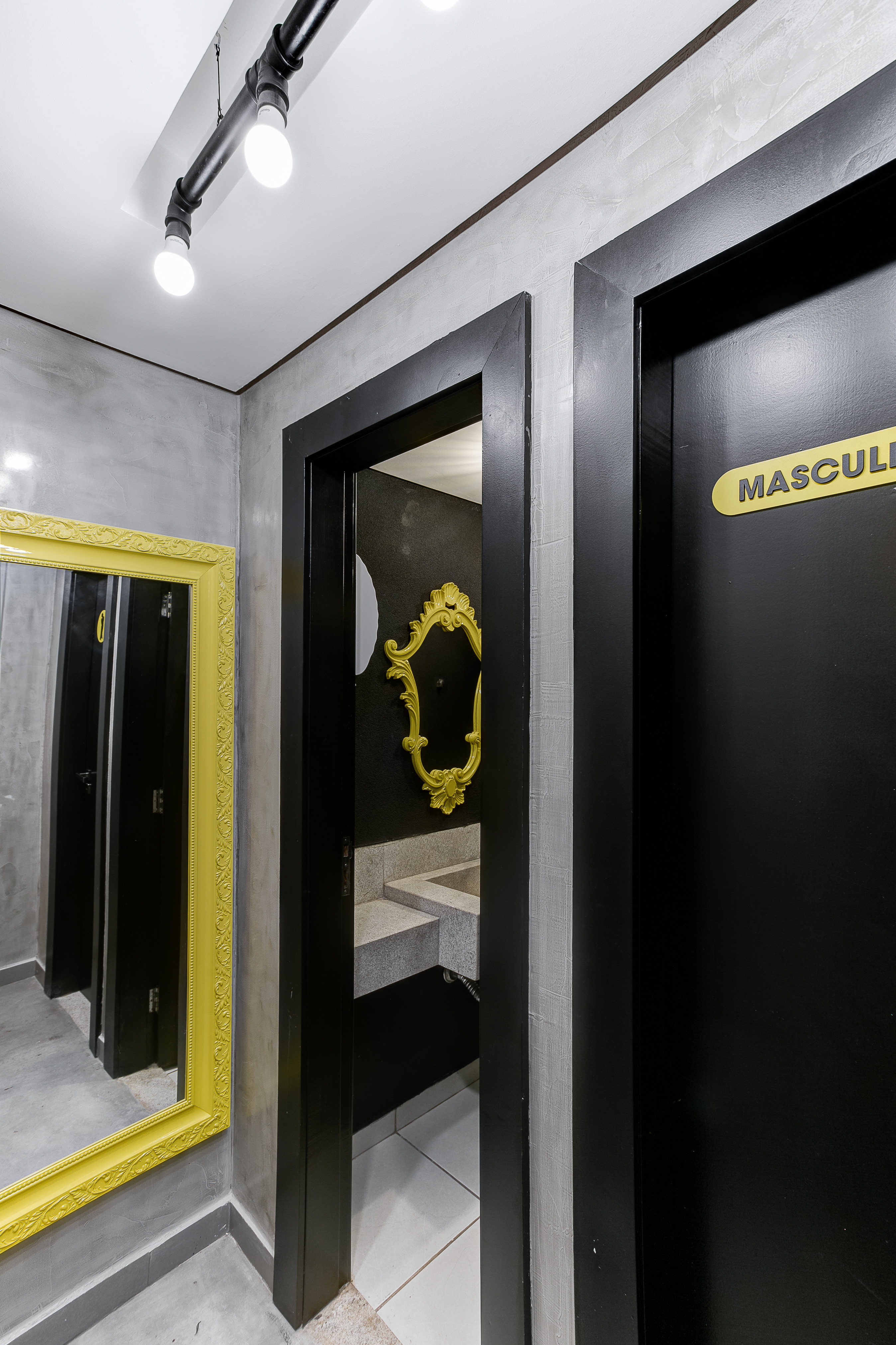 2017 年完成的汉堡店室内设计案例-4