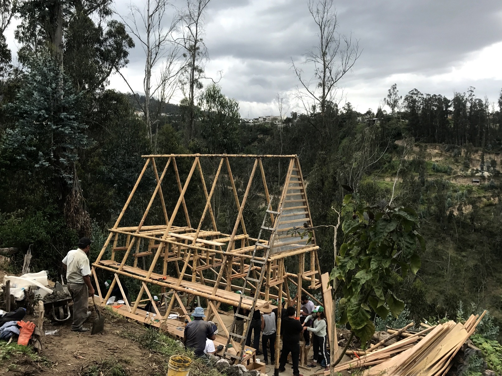 厄瓜多尔蔬菜三角温室 · 赋权社区绿色家园-15