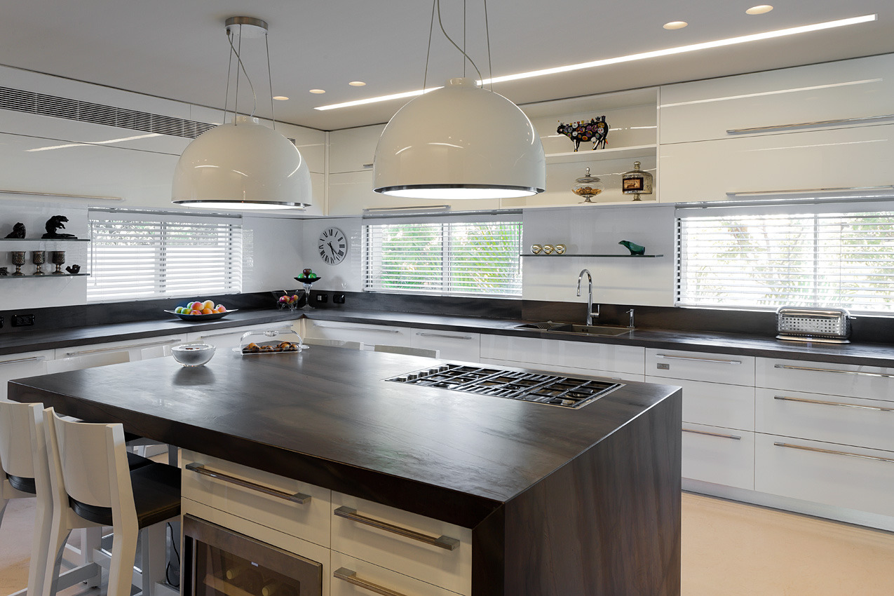 金光璀璨的家庭娱乐室-19