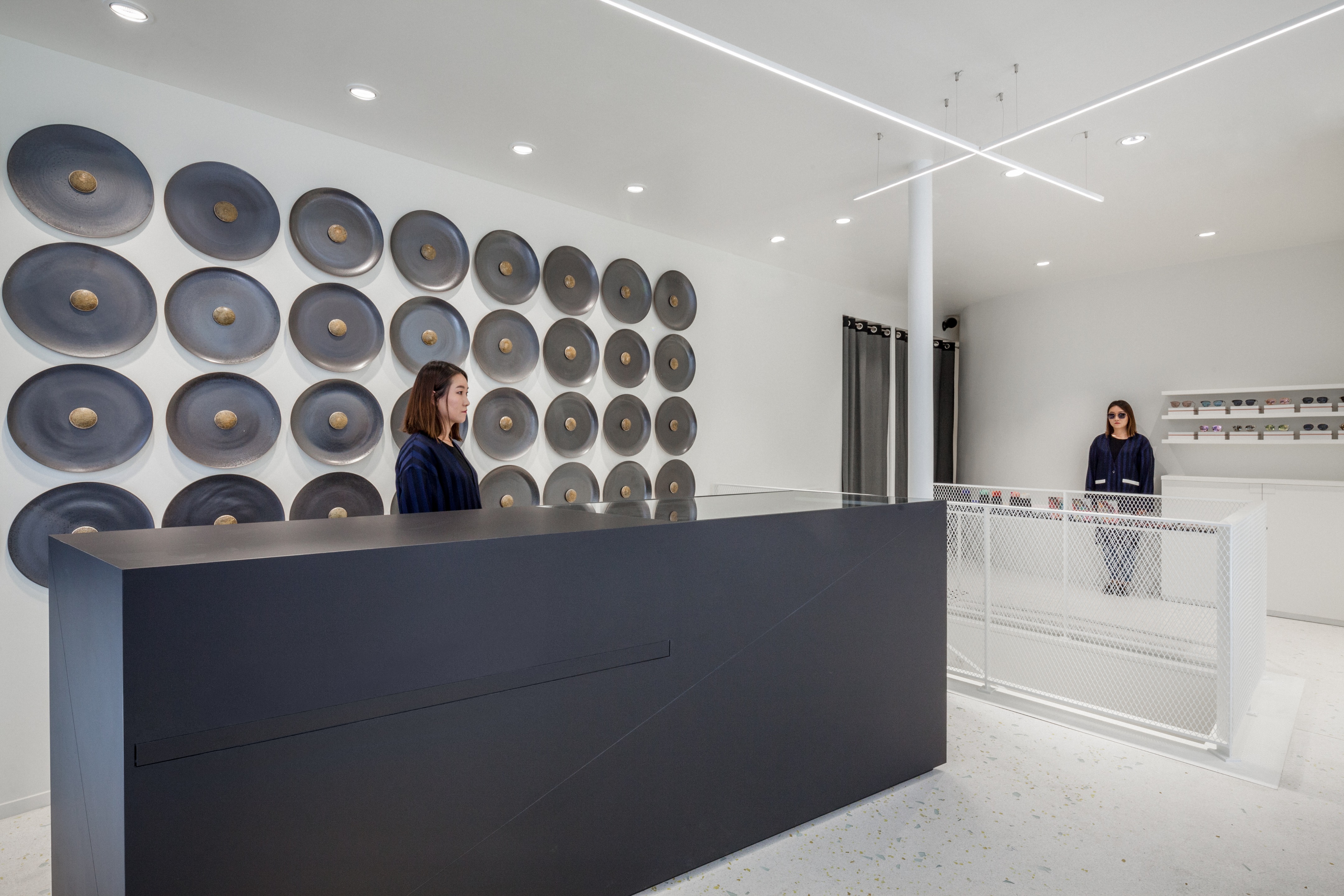 巴黎“Besides Kimchi”概念店 韩风潮流新地标-10