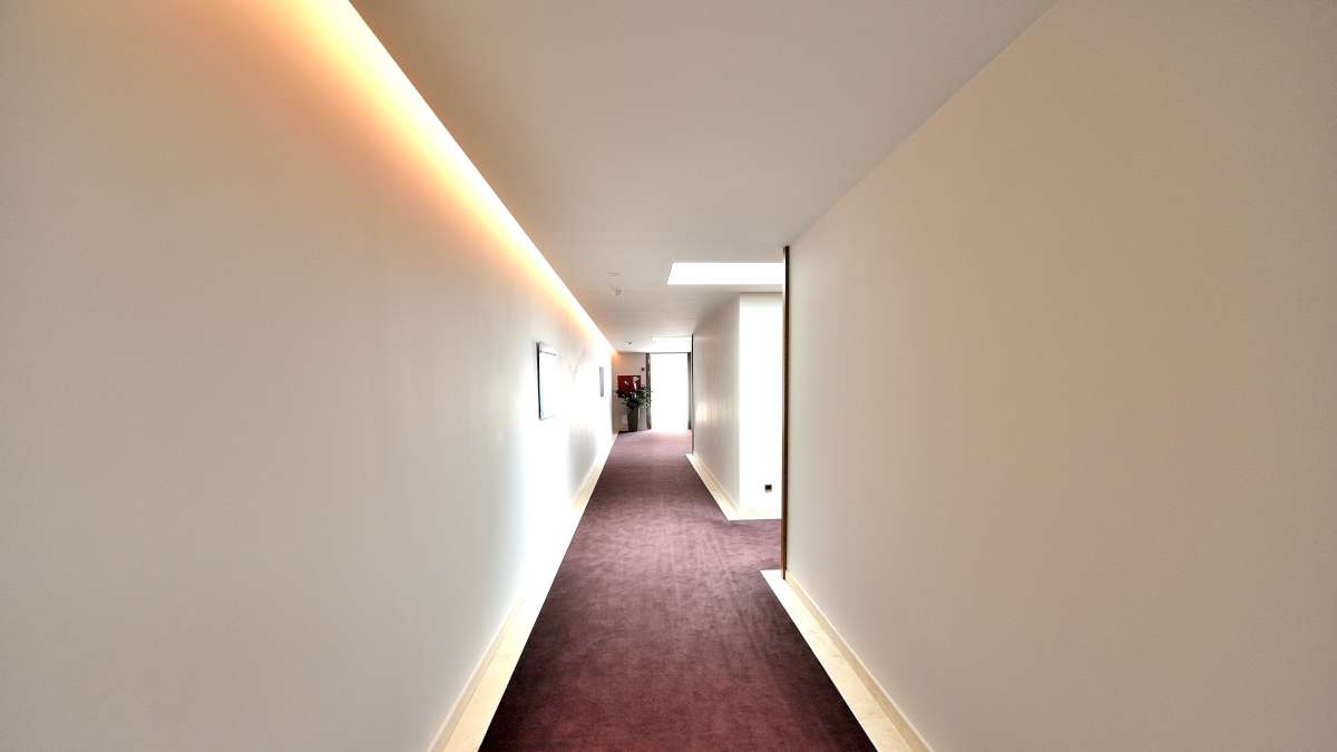 阿尔卑斯山间的五星级酒店改造-75