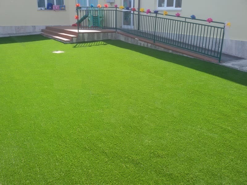 绿色环保的公立学校人造草坪花园-9