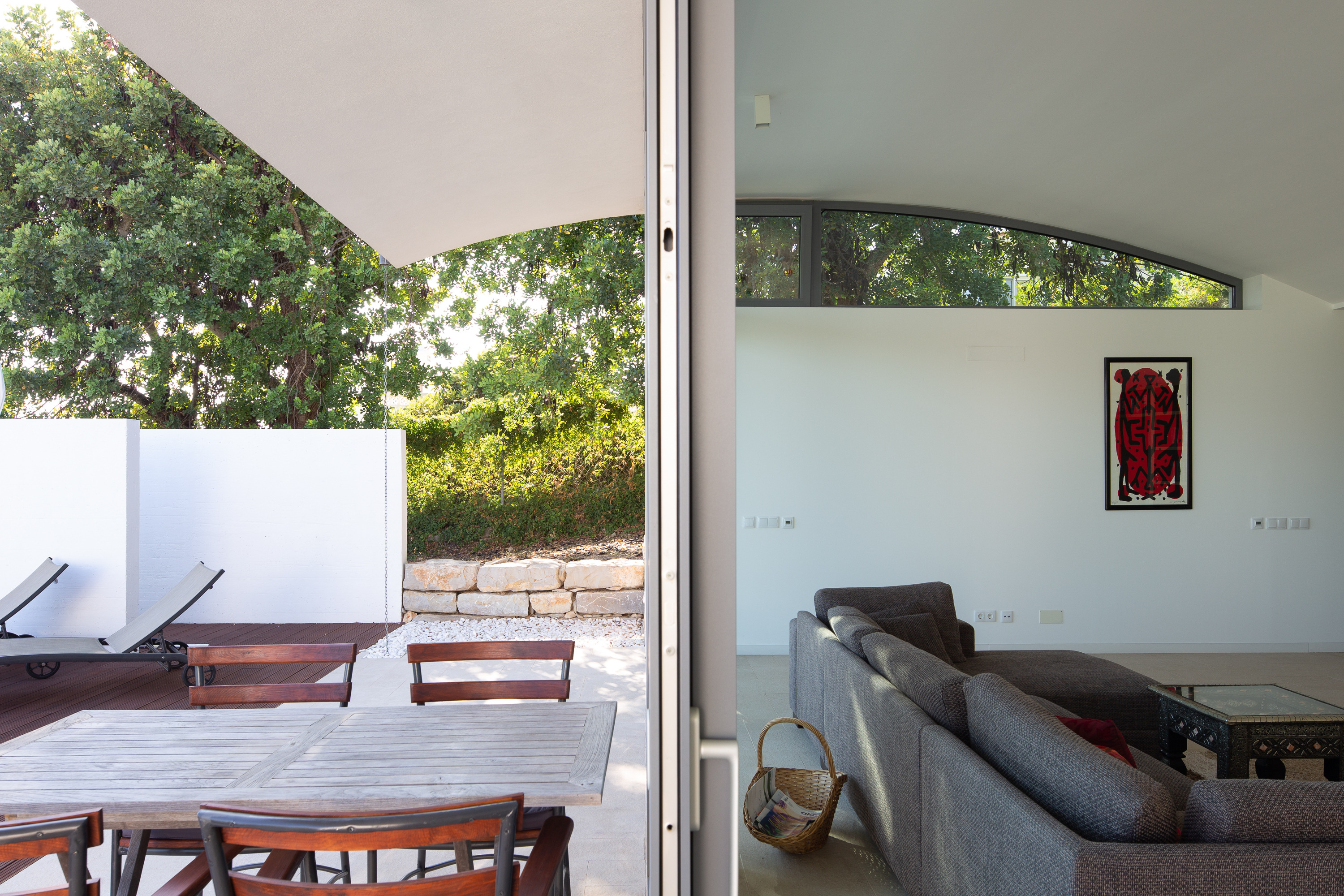 葡萄牙“第三世界开发者”的绿色环保地下别墅-19