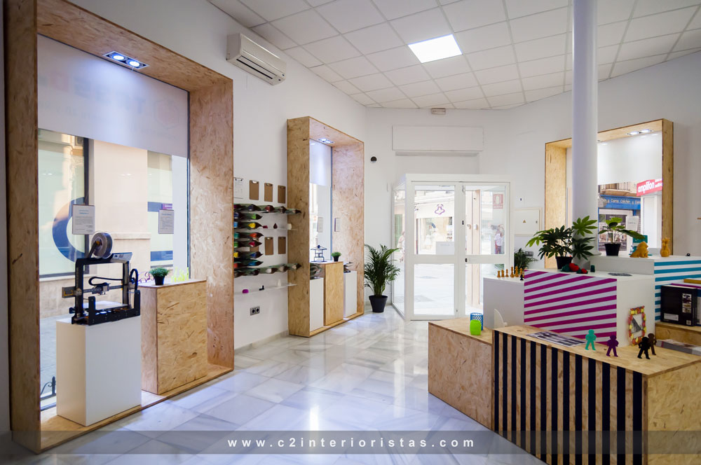 2017 年完成的 TR3SD 3D 打印机商店室内设计-4