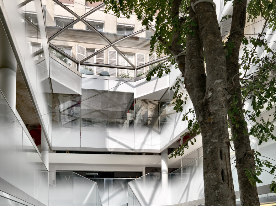 巴黎地标建筑中的现代办公空间-8