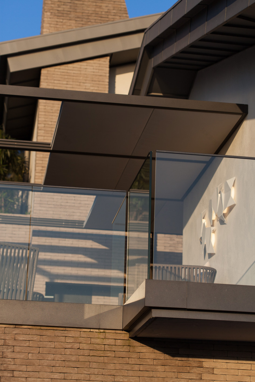 融合环境的法国海岛别墅设计-12