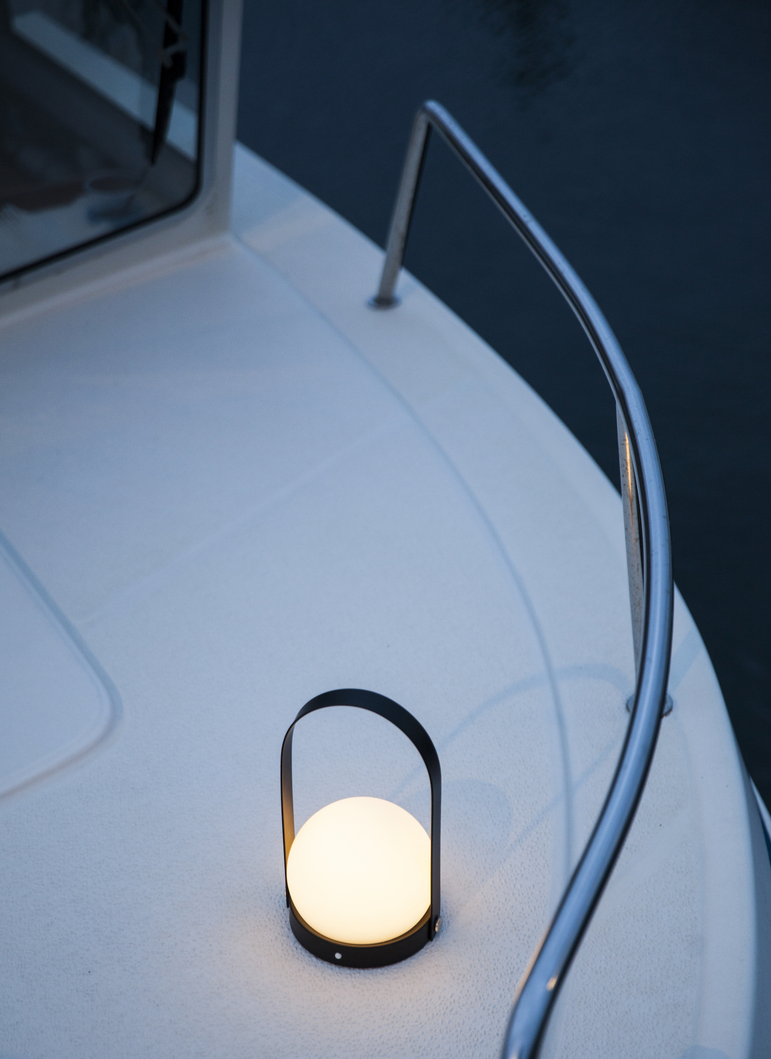 卡丽便携式充电 LED 灯——极简设计与“hygge”的完美结合-21