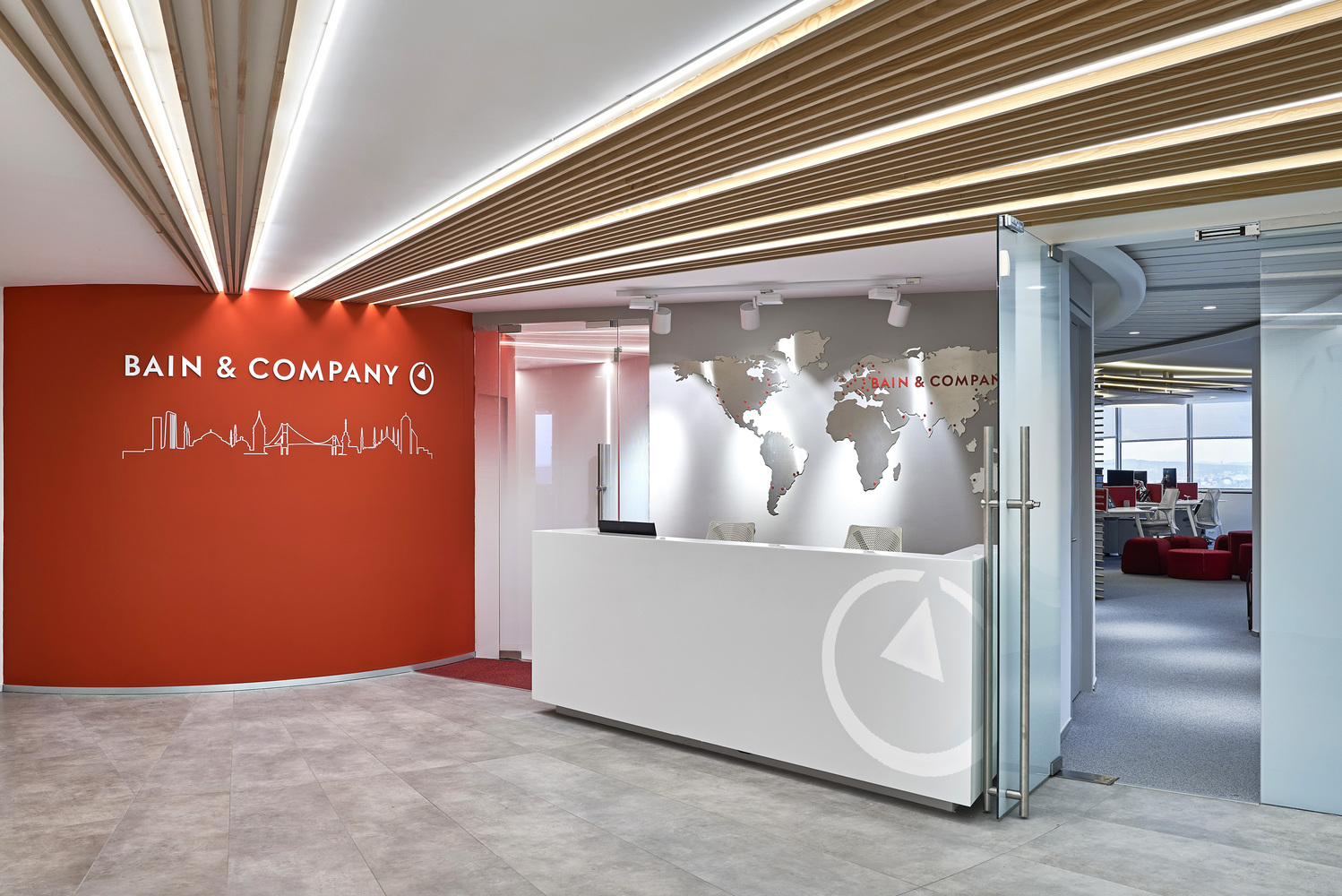 环形办公室的有机流动与自然光应用-36