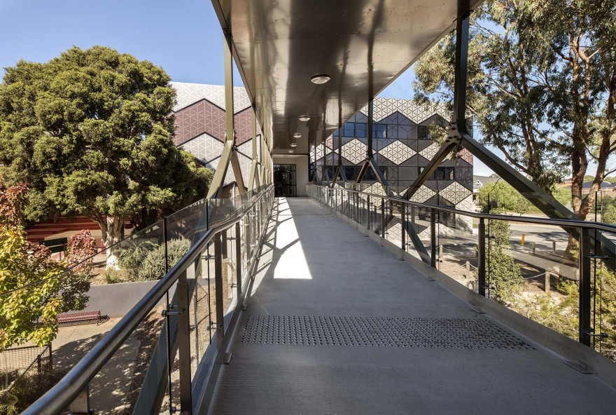 卡兰翼的延伸 · CHT 建筑师的现代教育空间设计-7