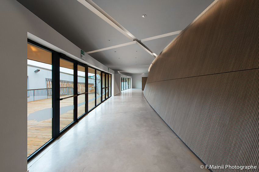 2015 年完成的比利时蒙斯市政府大楼室内设计-15