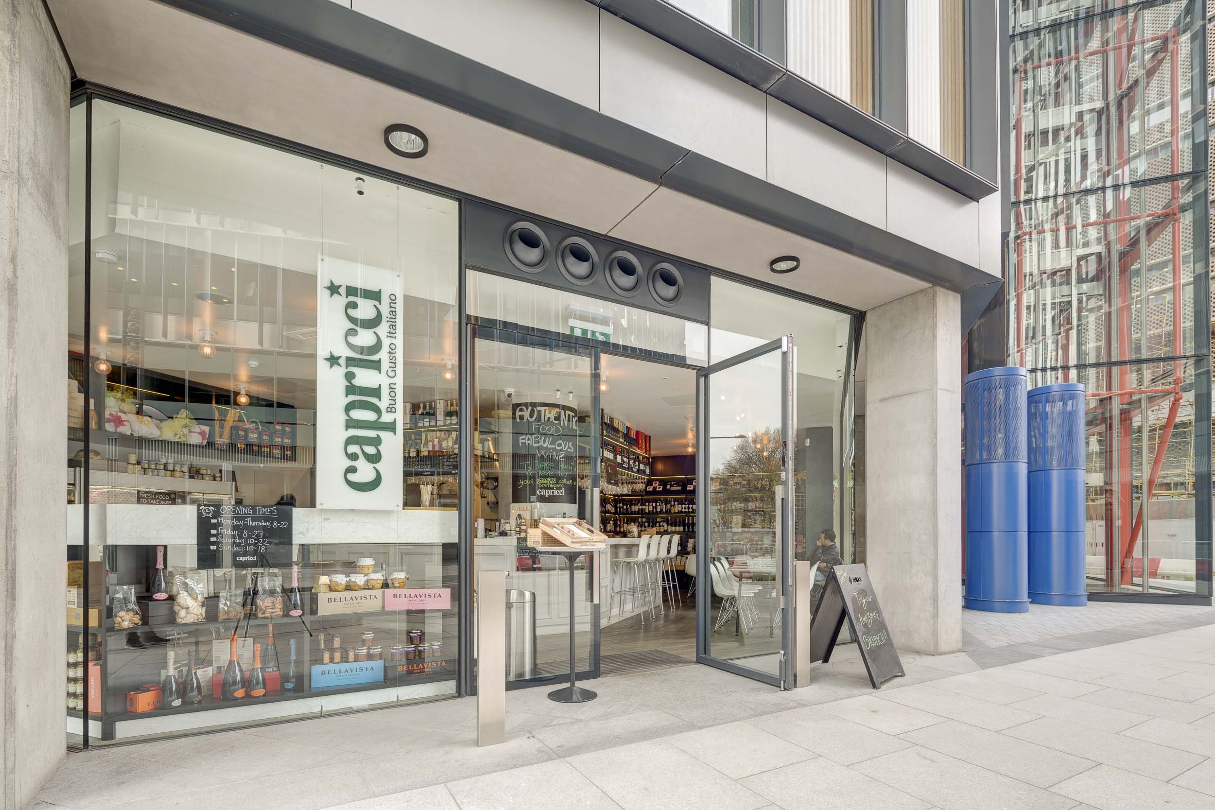 灰色协奏曲 | Capricci 餐厅的精致室内设计-6