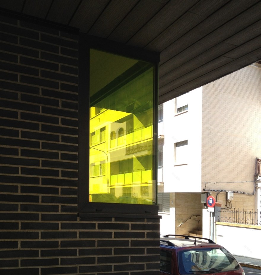 城市夹缝中的精致公寓楼-36