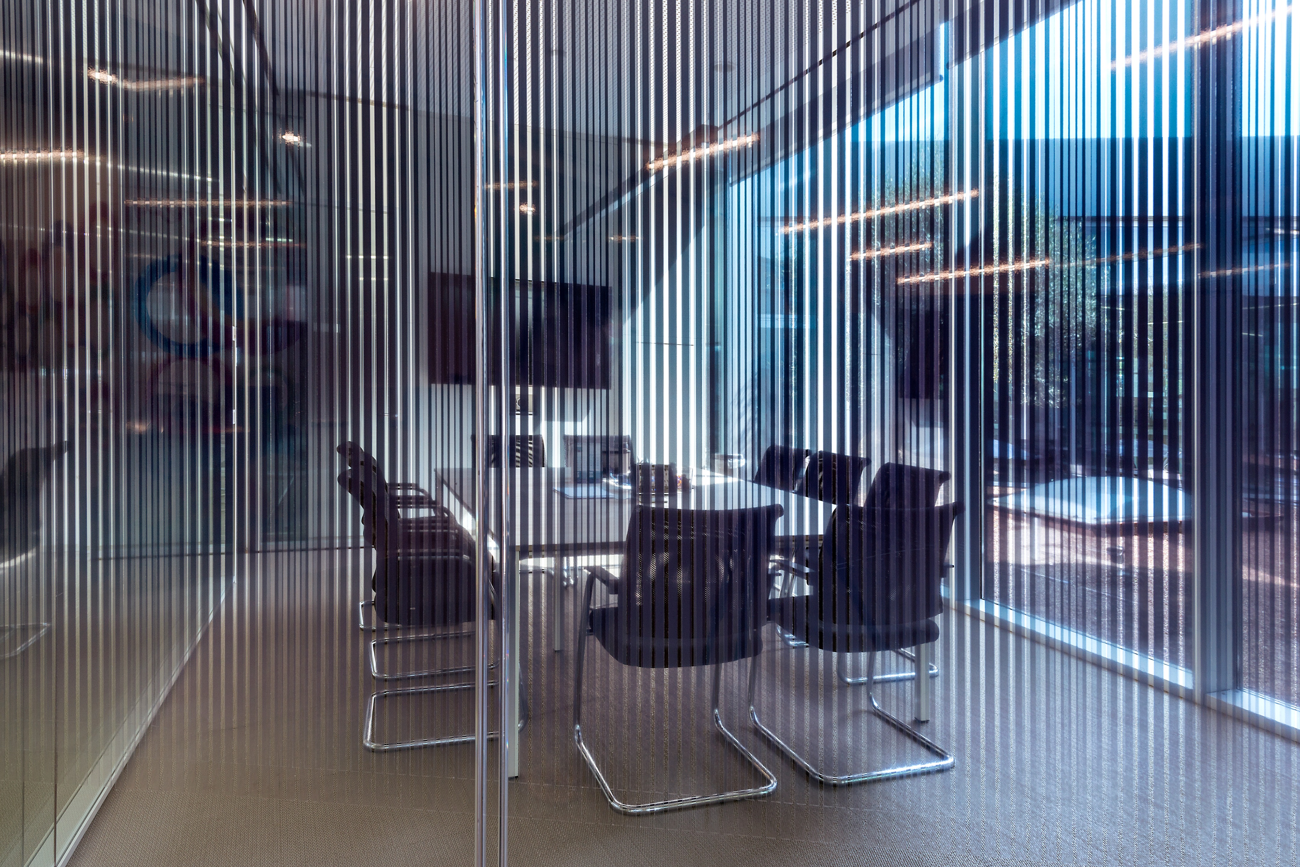 创新医疗企业总部，船舱灵感诠释动感与高效-9