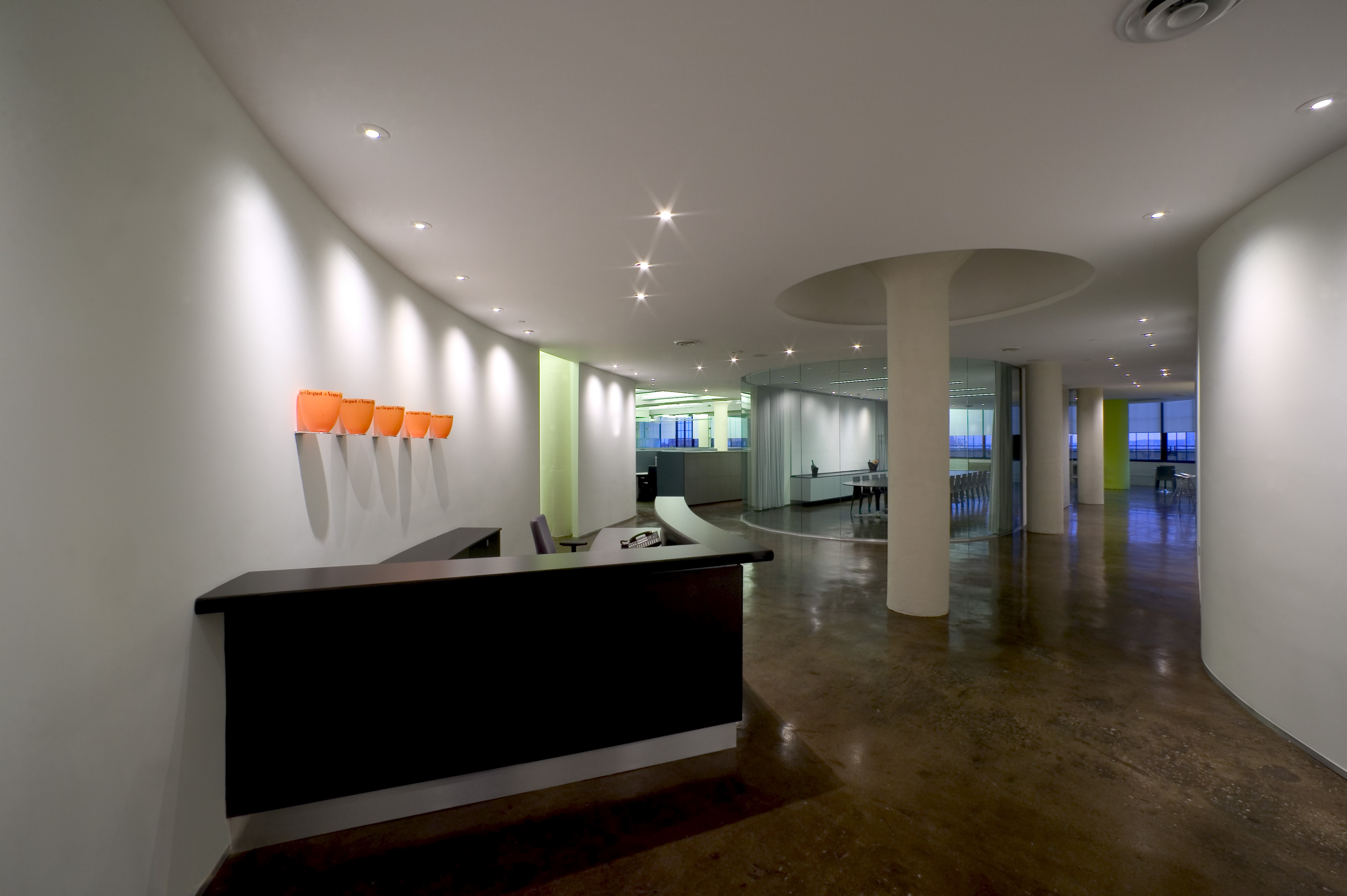 Clicquot Champagne 总部设计-0