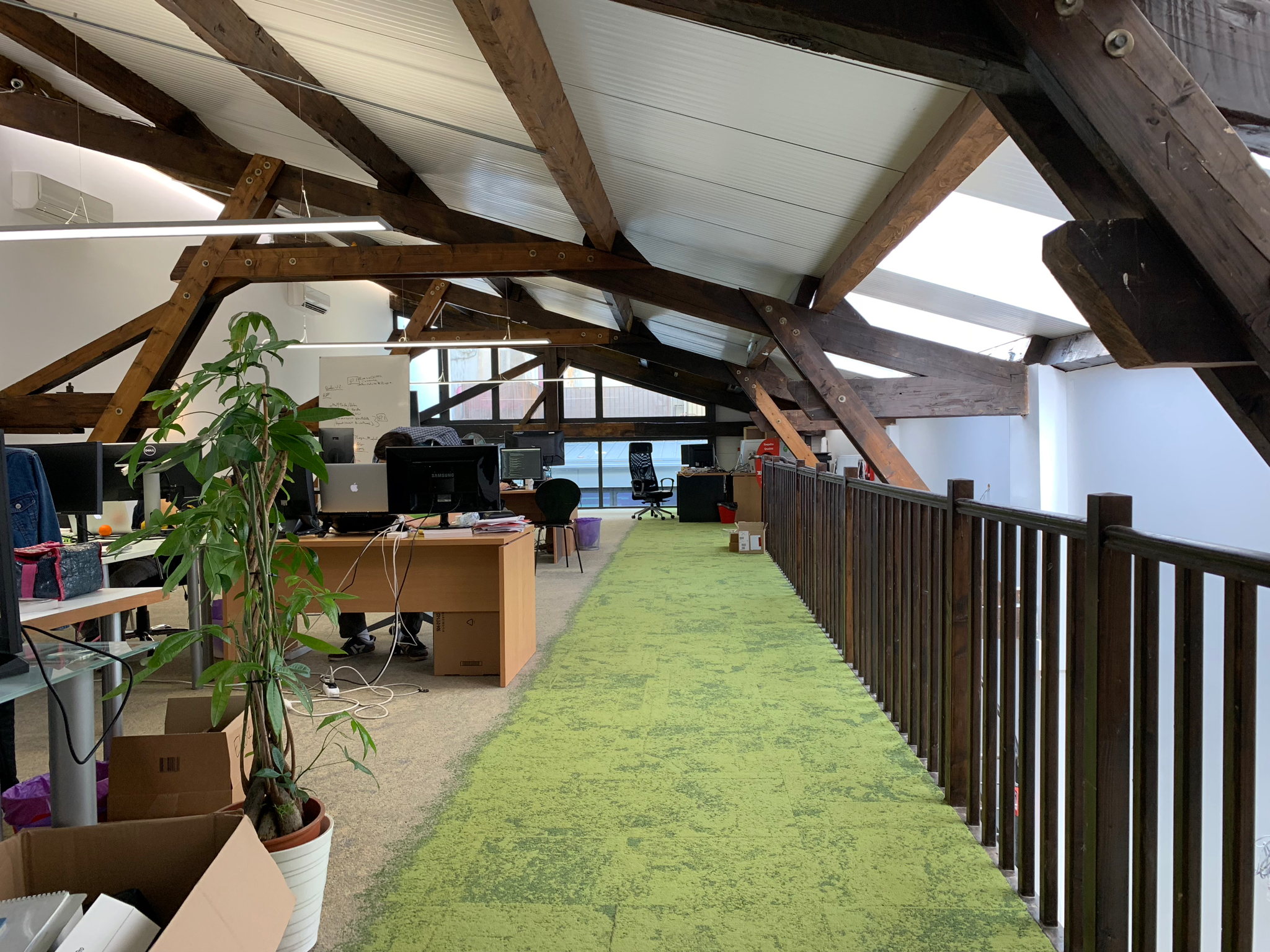 2016 年新领域公司仓库变身网络代理总部-11