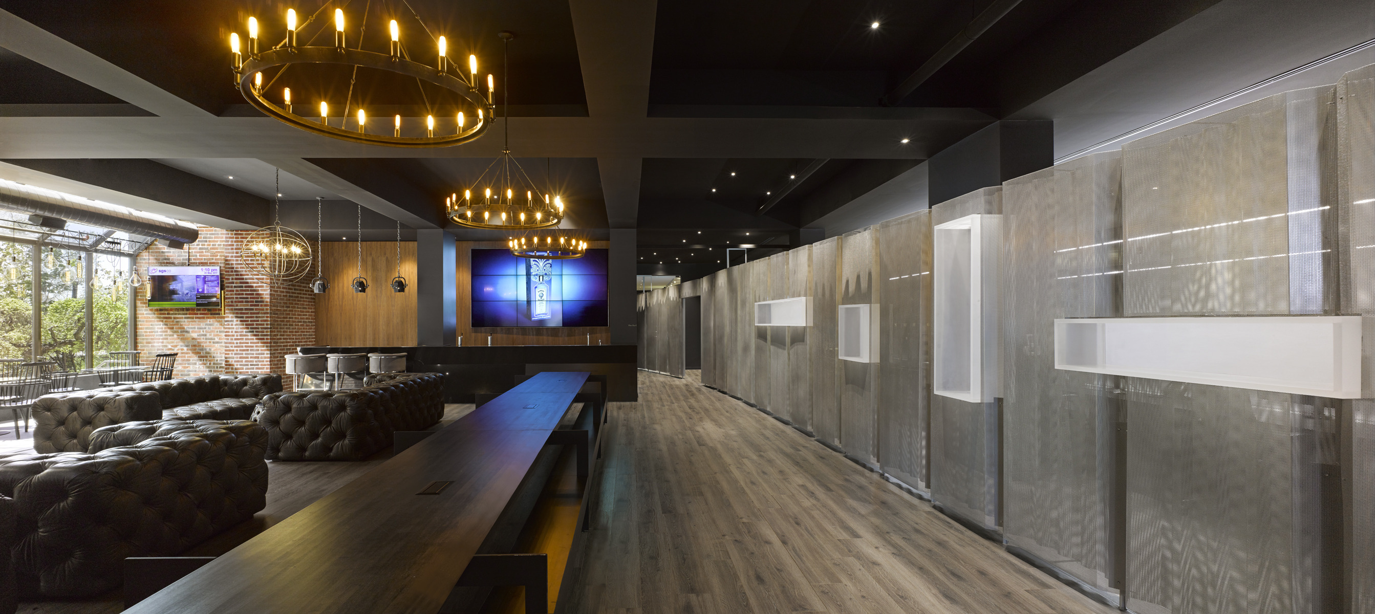 金属网格营造的茶香办公空间-4