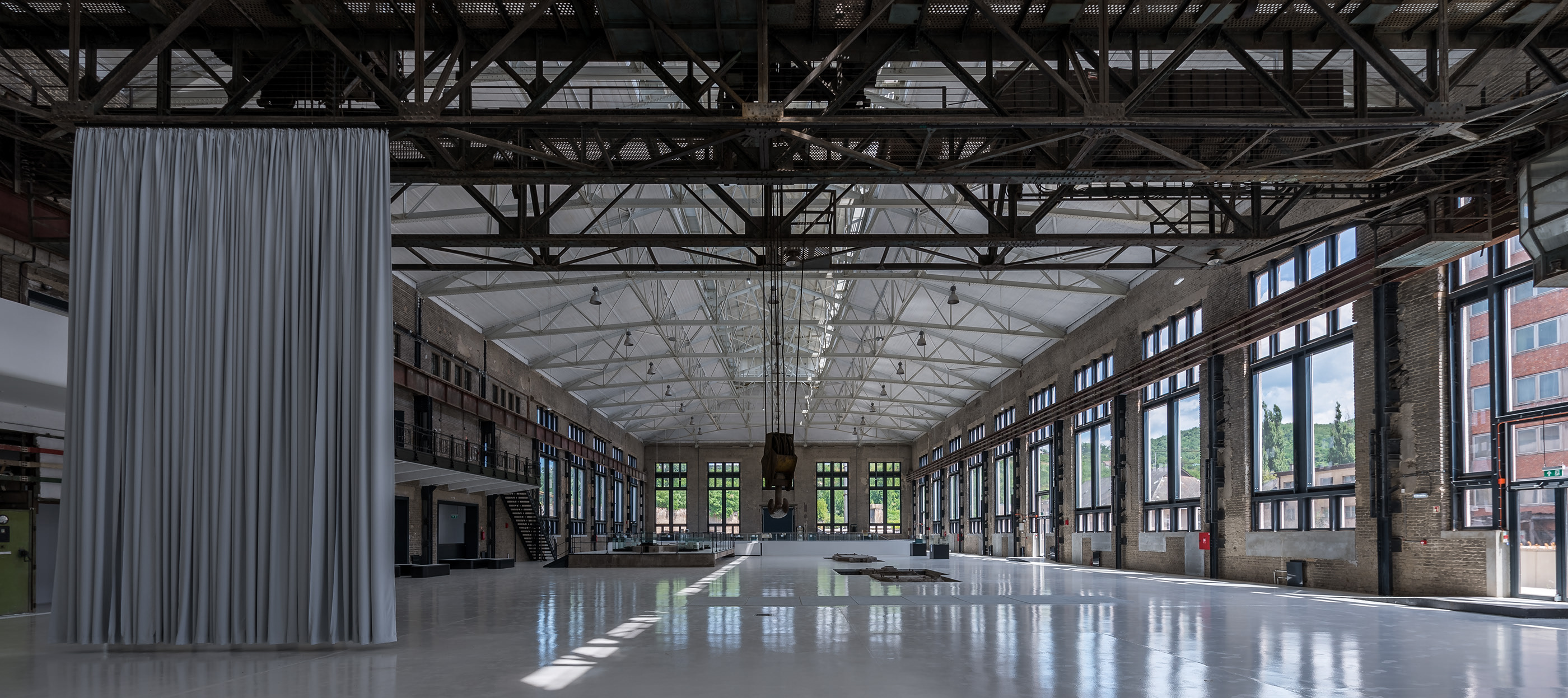 Concrete counter and benches by Betonicon-28