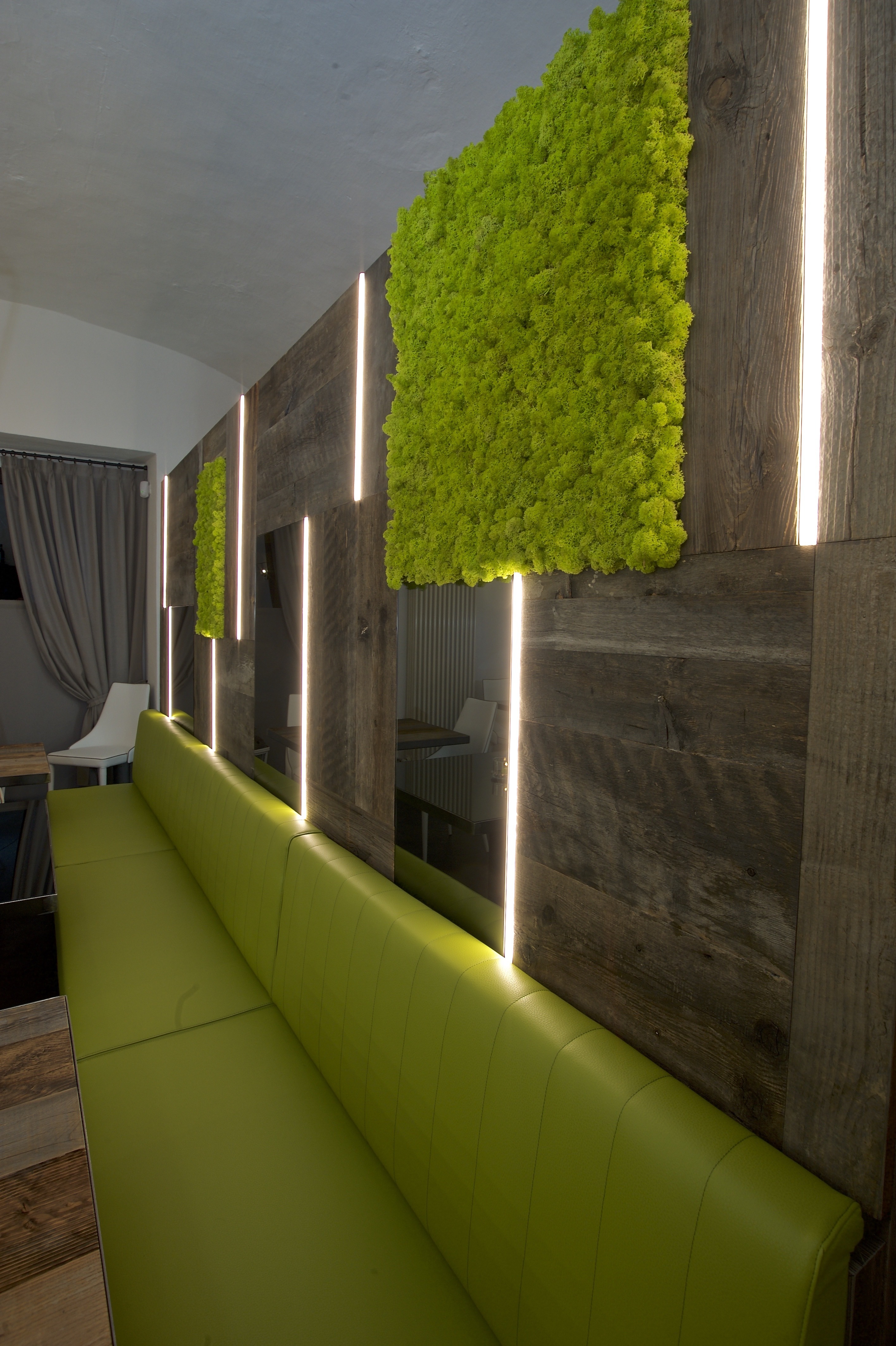 历史建筑中的现代餐厅设计-39