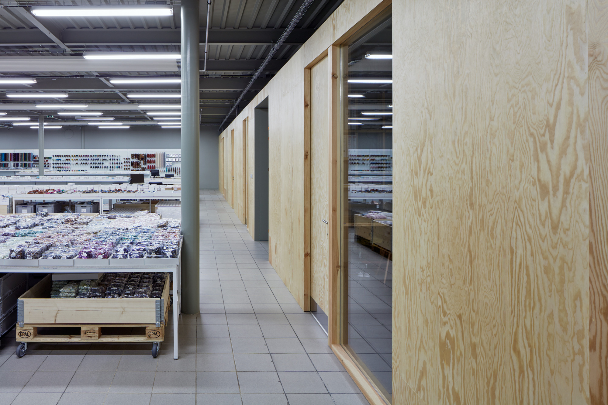 石世界 · 珍稀矿石的展示空间-10