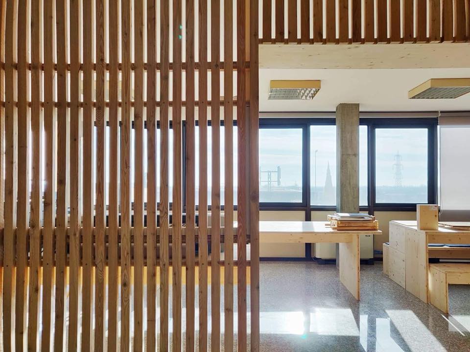 意式简约办公室设计，打造高效工作空间-1