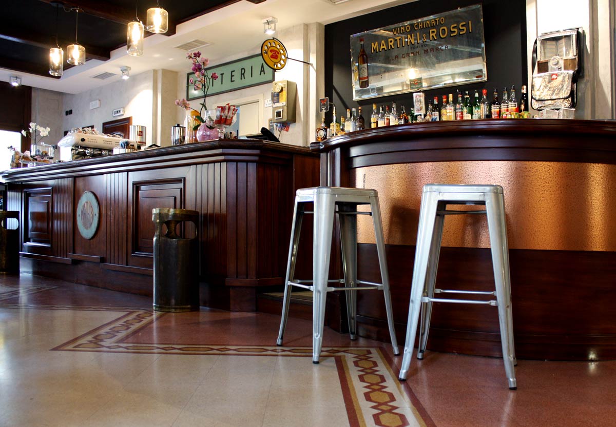 佛罗伦萨著名酒店酒吧 Mathis 的室内设计重生-0