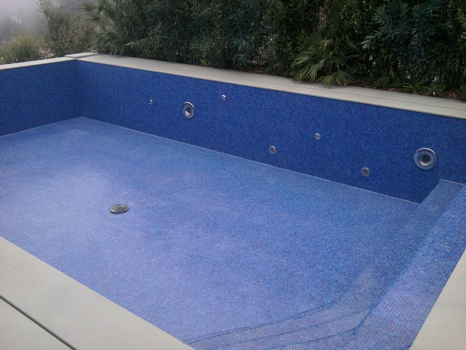 2014 年意大利利古里亚海滩泳池设计-6