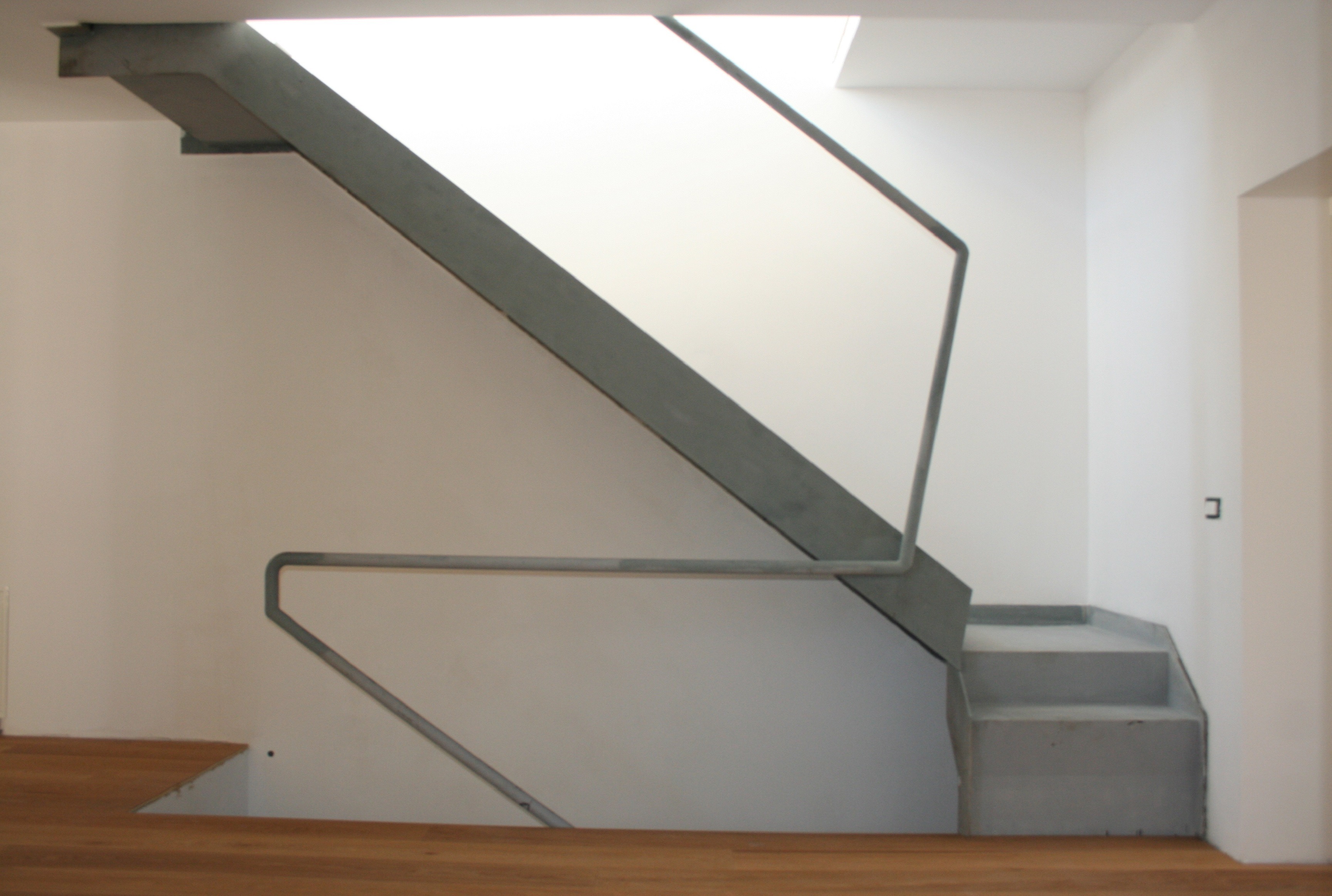 2014 年完成的“金属木质”公寓设计-1