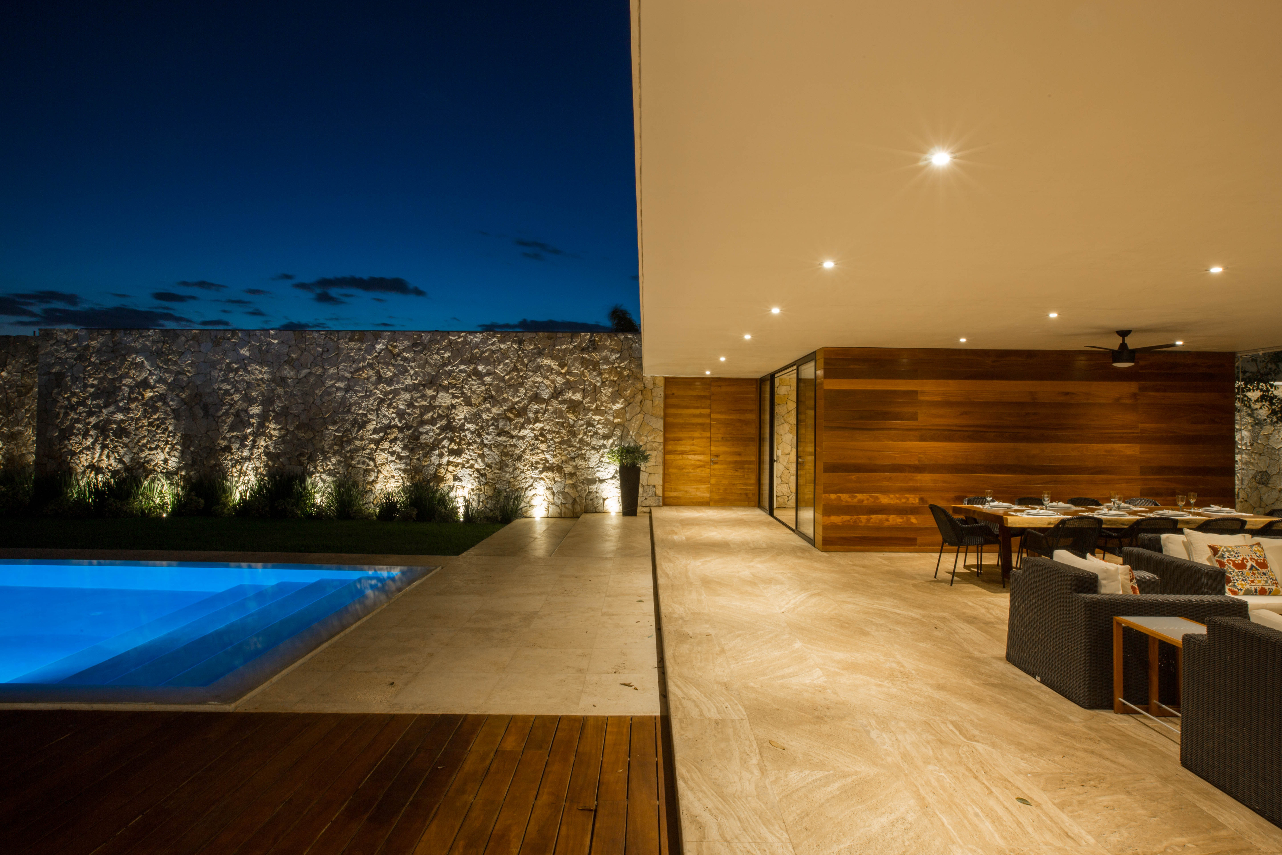 城市中的私密绿洲 · 角落之家设计-12