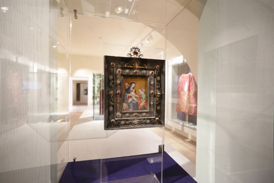 意大利“Museo Diocesano e del Code·”博物馆室内设计案例解析-12