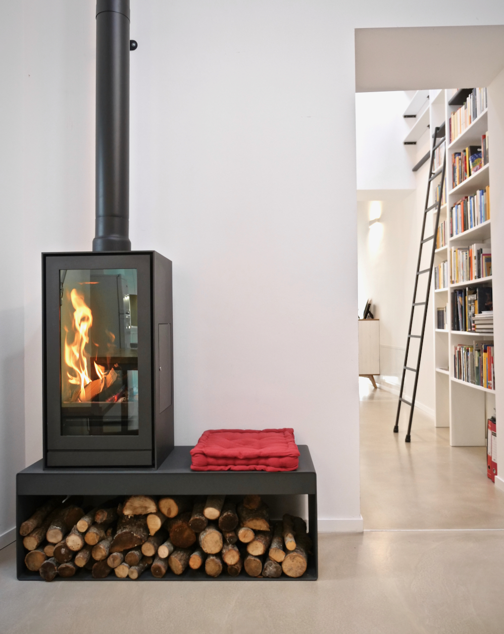 震后重建的意大利小公寓-4