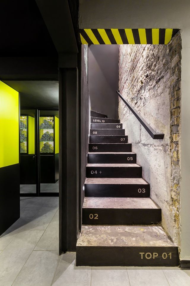 力量与幽默并存,乌克兰 EBH 俱乐部室内设计-7