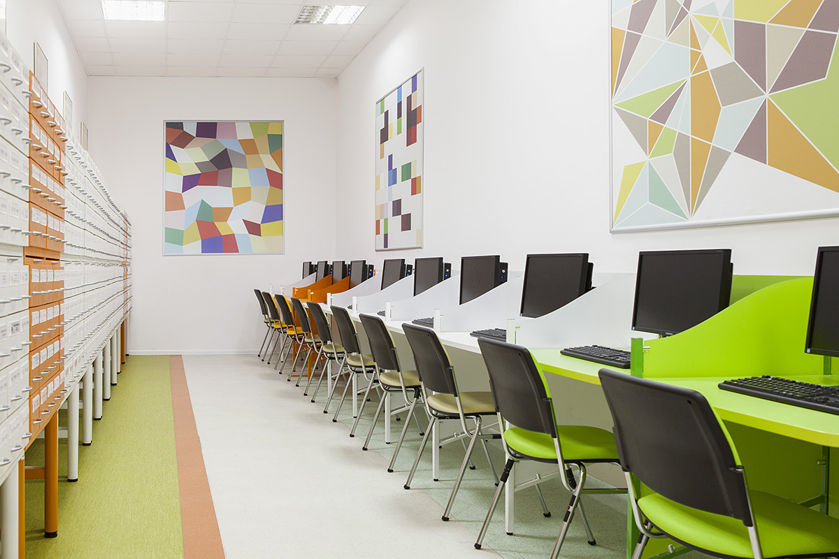 彩色科技油气场 · 州立石油天然气大学图书馆-1