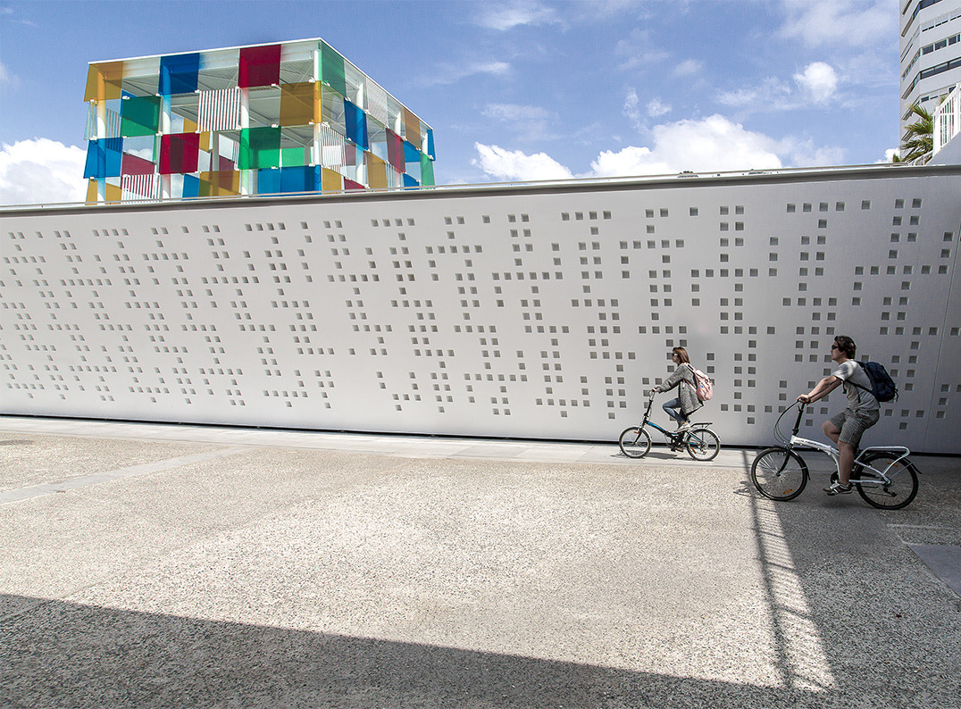 重塑海港风情,马洛卡港口 Muelle Uno 购物休闲空间-2