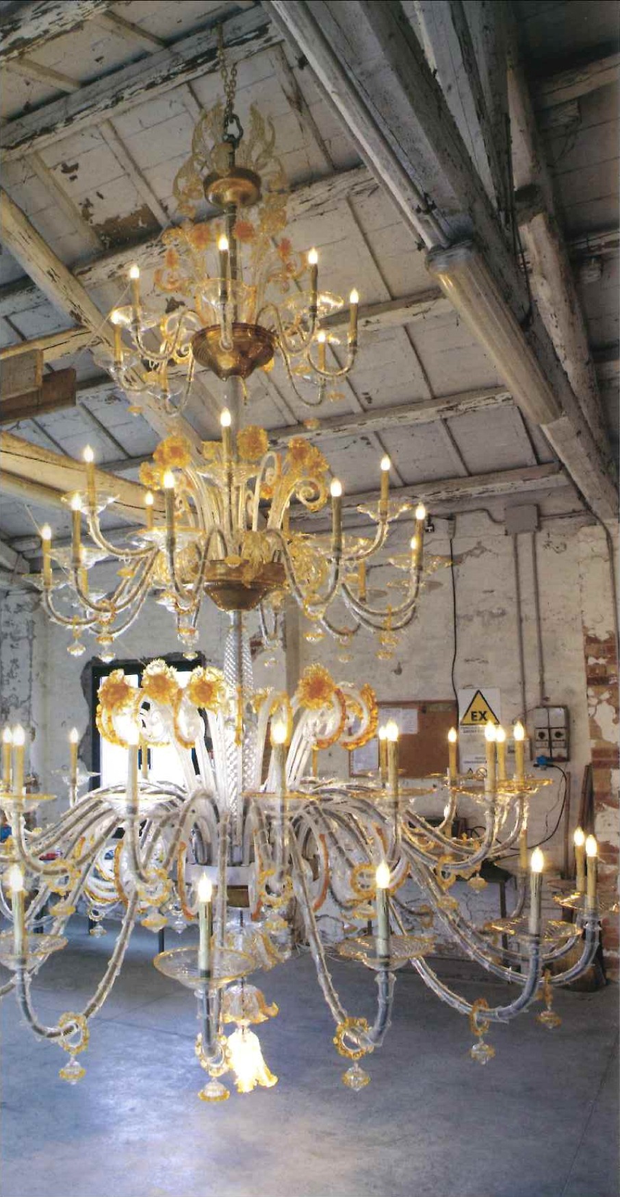 意大利圣阿戈斯蒂诺市政厅华美吊灯重焕新生-32