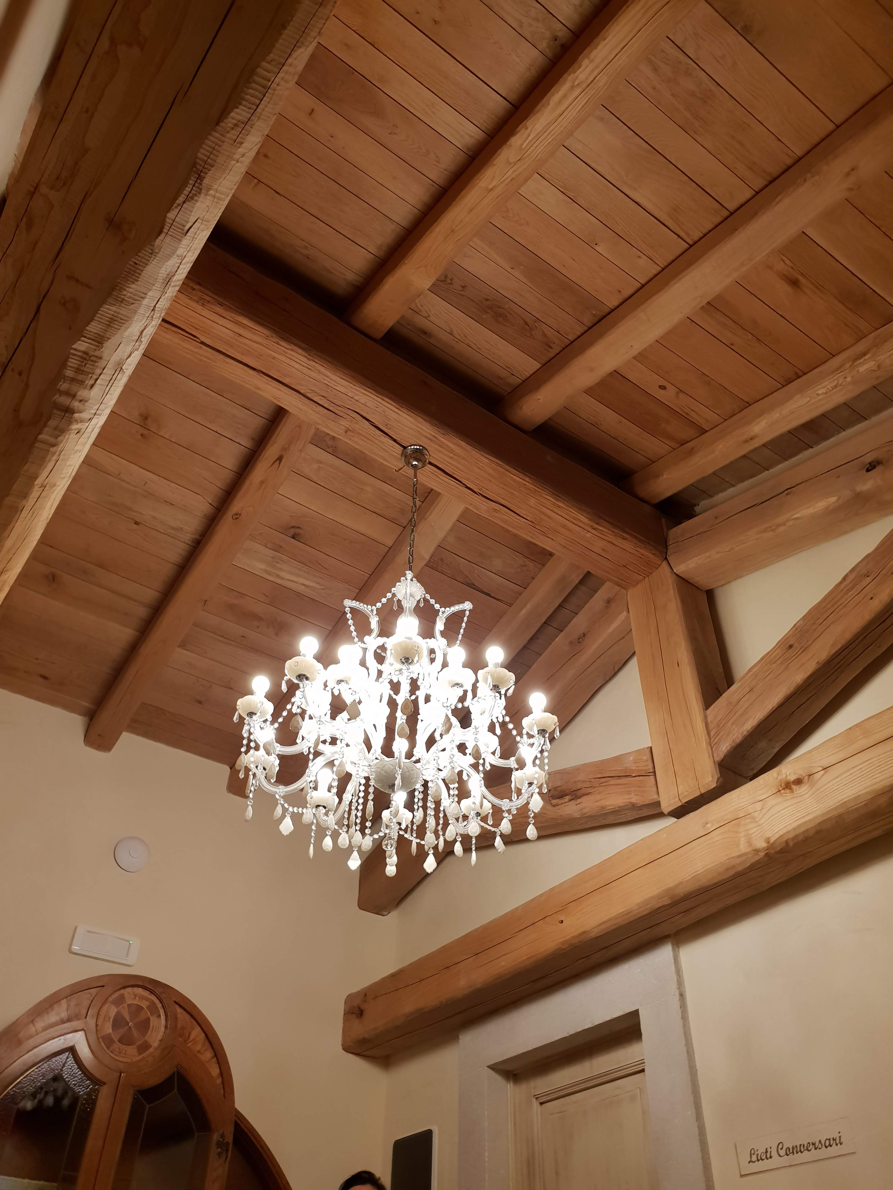 古韵与现代共融的意大利农庄酒店设计-12