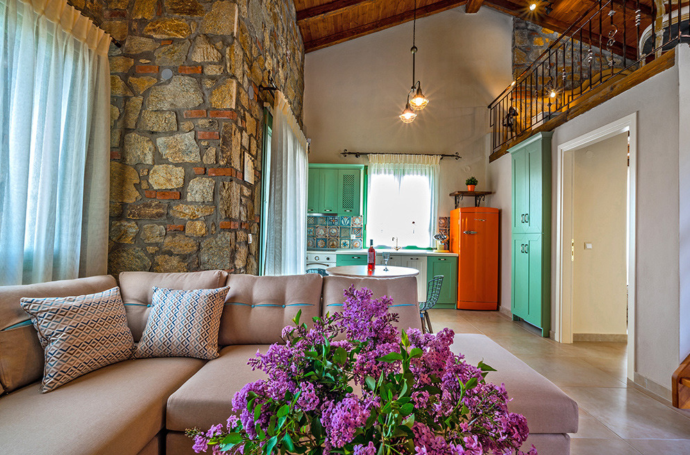 森林海景中的石筑豪华套房-2