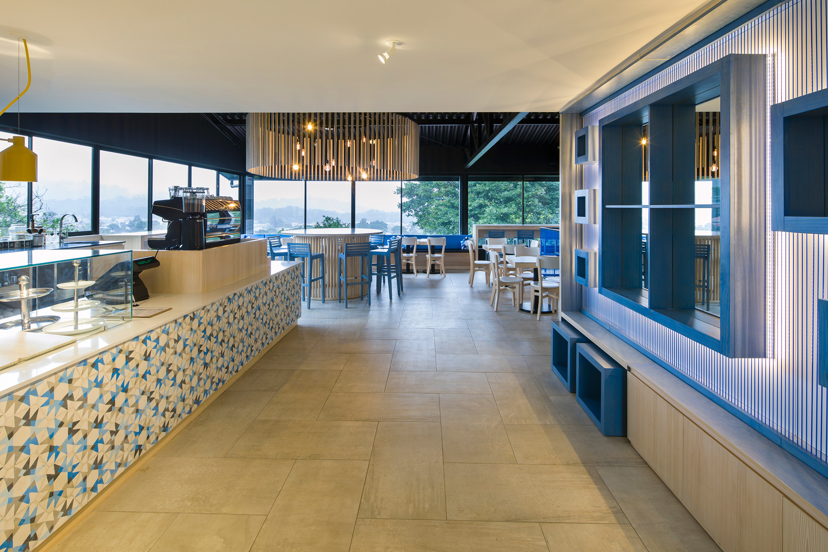 INTERIOR DESIGN: MOCAPAN-3